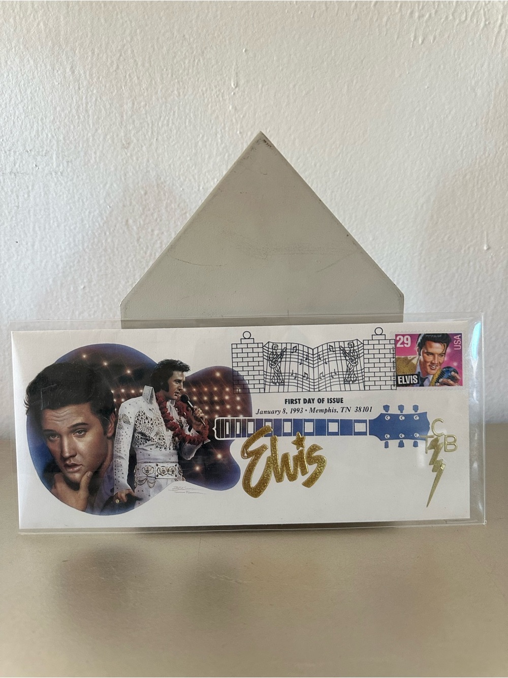 Elvis Presley Commemorative envelope, - White and Gold